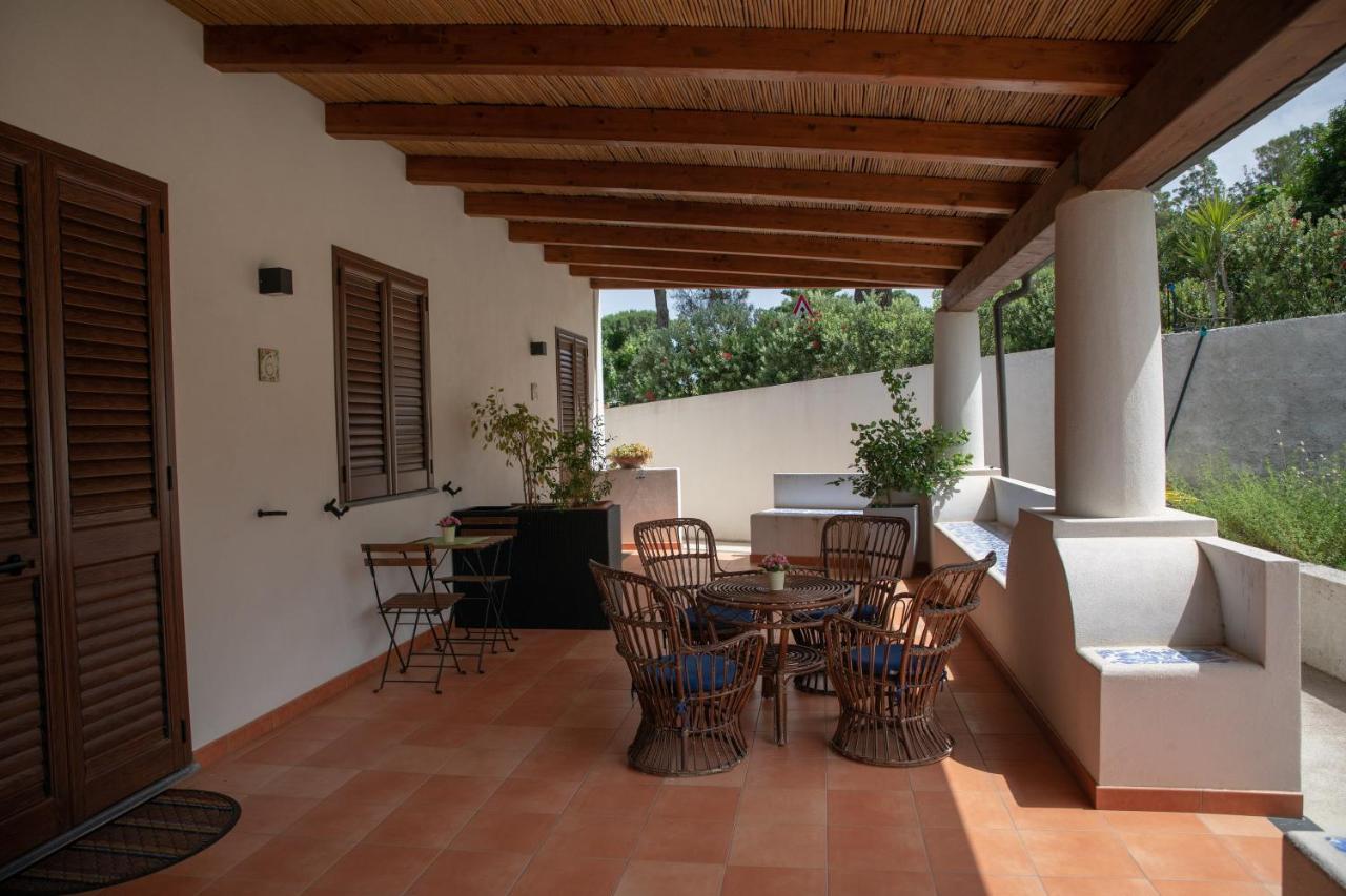 Maria Tindara "La Locanda" Vulcano  Exteriör bild