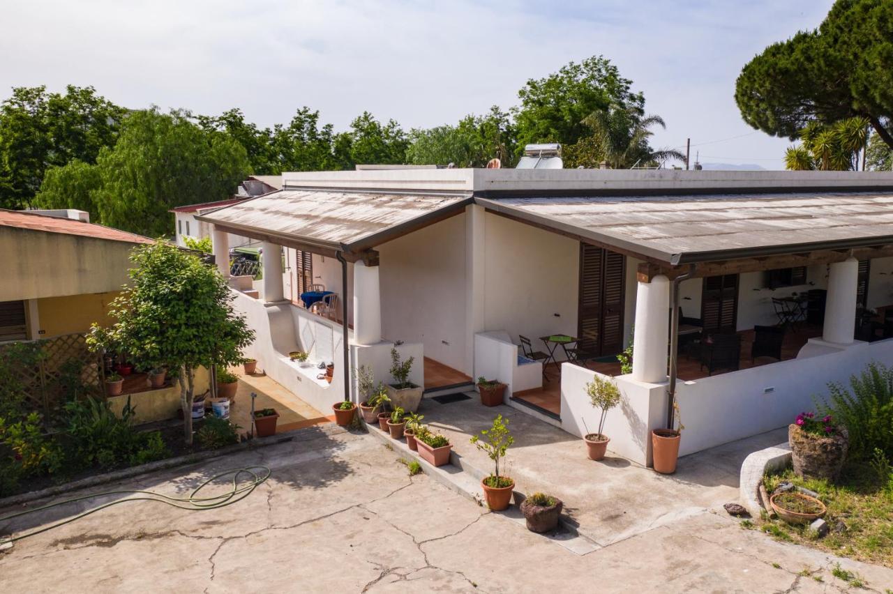 Maria Tindara "La Locanda" Vulcano  Exteriör bild