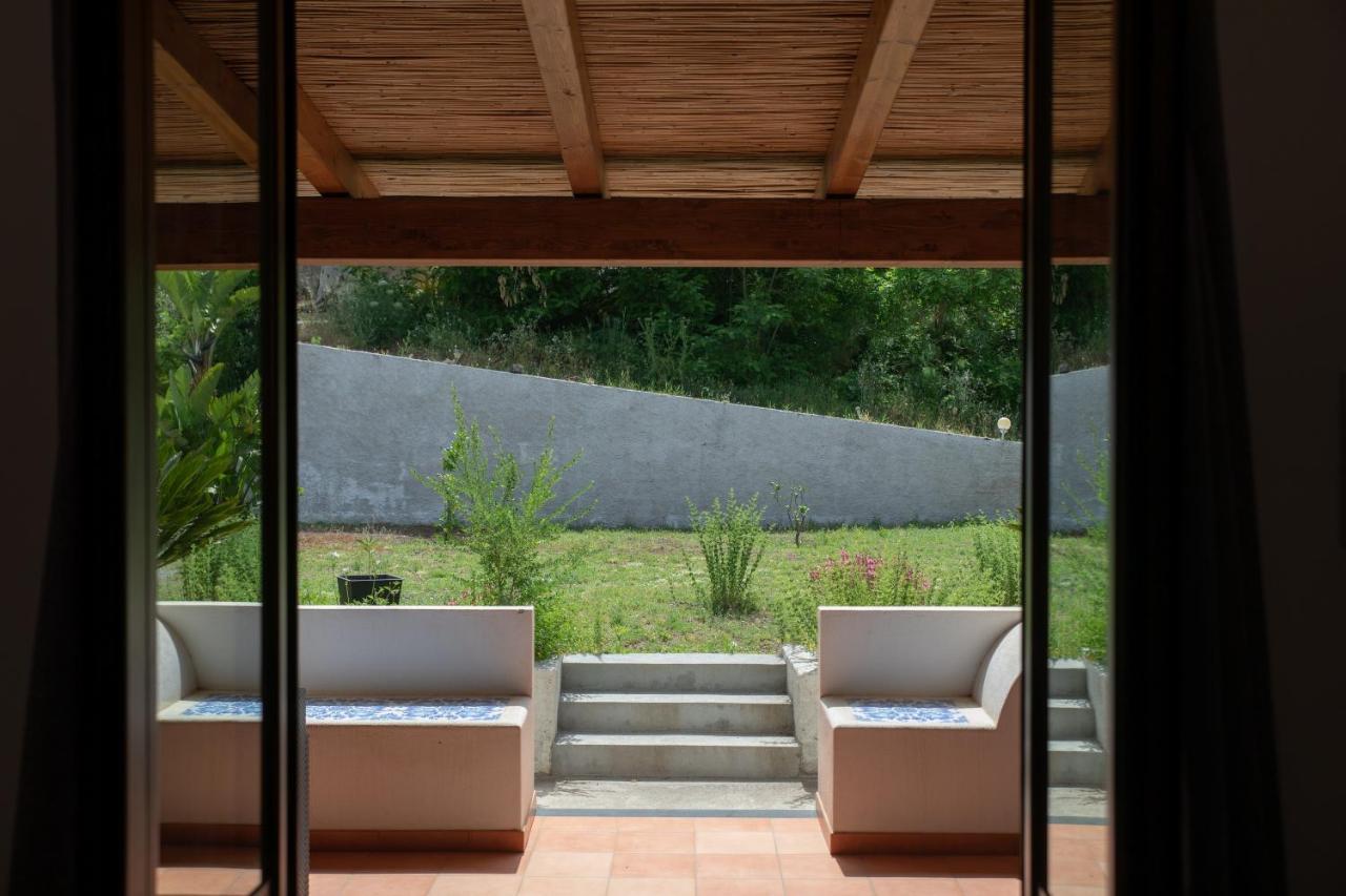 Maria Tindara "La Locanda" Vulcano  Exteriör bild