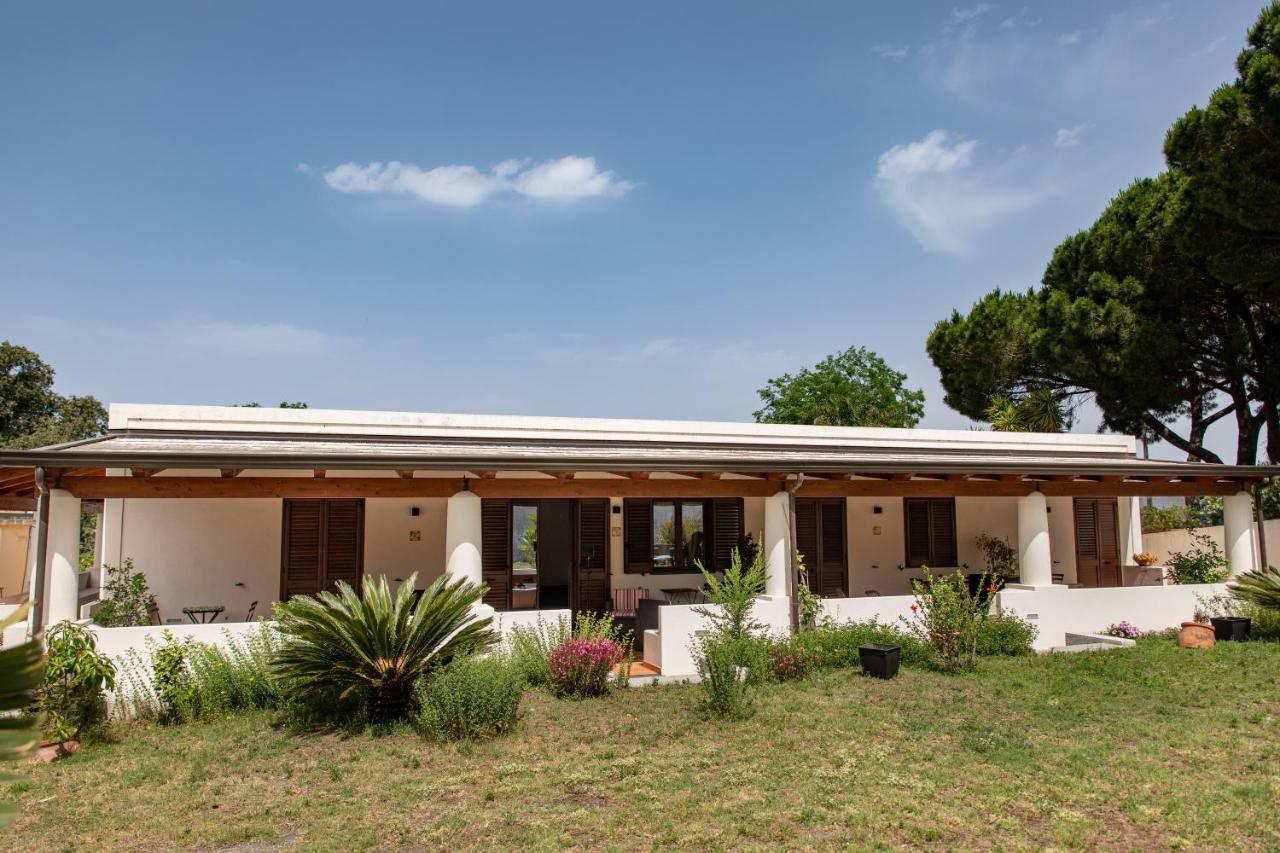Maria Tindara "La Locanda" Vulcano  Exteriör bild